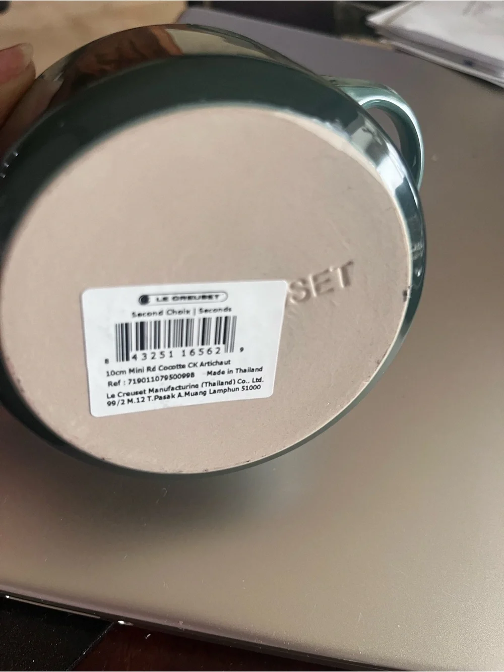 Le Creuset Teal Green Double-Handled Stoneware Serving Bowl with White Interior